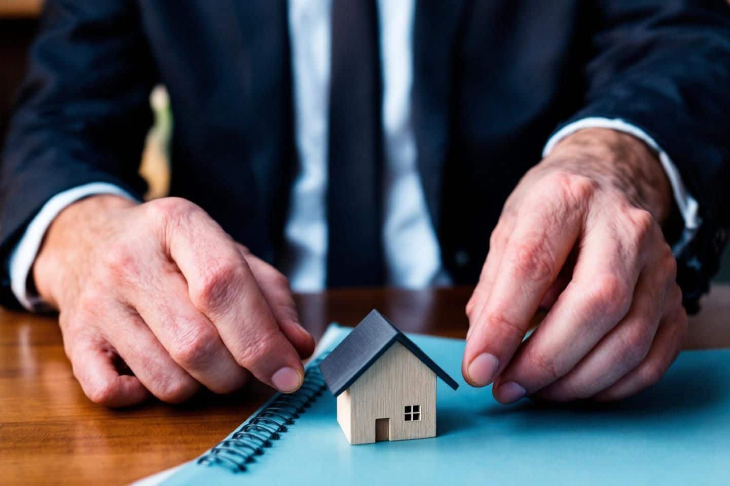 Lmnp vs micro-foncier : quelle option fiscale choisir pour tes revenus locatifs ?